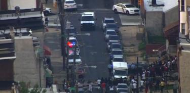 Seis policías heridos en toma de rehenes en Filadelfia