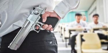 Florida arma a sus maestros y los adiestra contra tiroteos