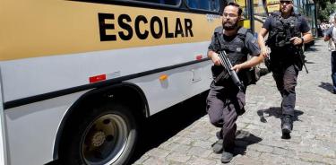 Dos jóvenes causan una matanza en escuela de Brasil: 10 muertos