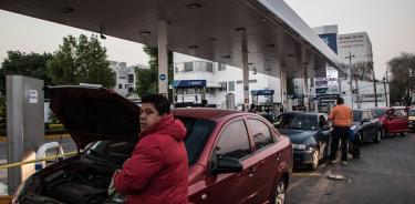 Policía capitalina vigila calles aledañas a gasolinerías