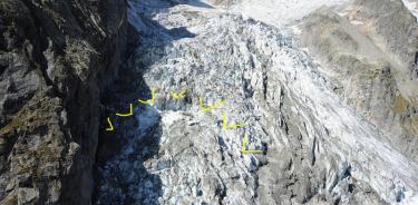 Glaciar en el Mont Blanc corre el riesgo de derrumbarse por el deshielo acelerado