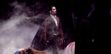Alistan estreno de Drácula en la Capilla Gótica