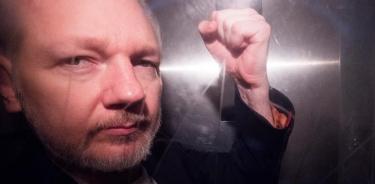 Ministro británico firma orden de extradición de Assange a EU