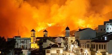 Las llamas amenazan Gran Canaria