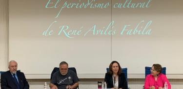Entregan el Premio Nacional de Periodismo Cultural René Avilés Fabila