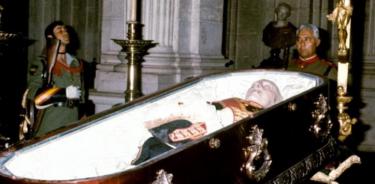 Gobierno español prevé exhumar a Franco en junio