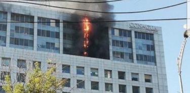 Se registra incendio en edificio de la Conagua en CDMX