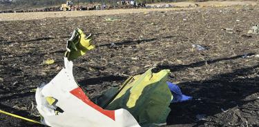 Mueren 157 personas al estrellarse un Boeing 737 en Etiopía