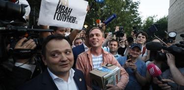 Rusia libera a periodista tras movilización sin precedente