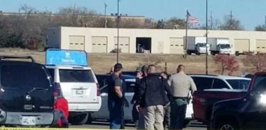 Reportan tiroteo en Walmart de Oklahoma; hay al menos tres muertos