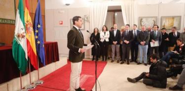 El PP gobernará en Andalucía tras acordar apoyo de la extrema derecha