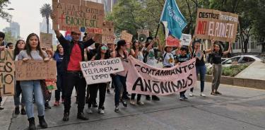 Ambientalistas marchan en Ciudad de México contra cambio climático