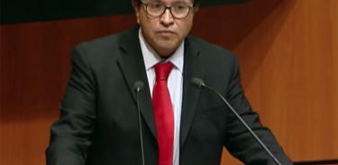 Ricardo Monreal sugiere “cuidado” en reducción de financiamiento a partidos
