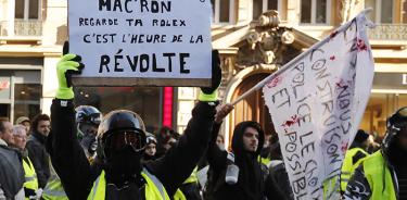 Macron sacará a 80 mil policías a la calle para reprimir protestas