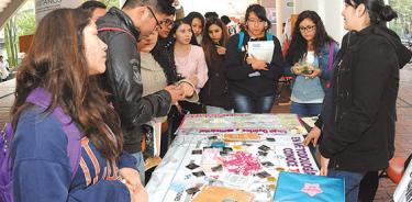 La UNAM presenta programa de prevención de embarazo adolescente