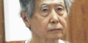 Fujimori es internado por una posible isquemia cerebral