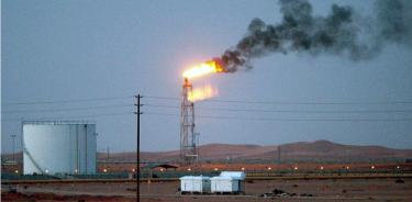 Imagen de archivo de una explotación de petroleo en el desierto de Khurais, en Arabia Saudí.