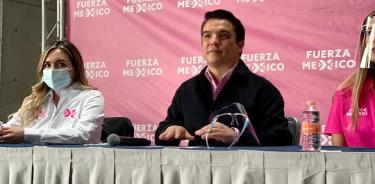 El objetivo del Senador, dijo Islas, es retirar a candidatos de FuerzaXMéxico en 15 municipios poblanos.