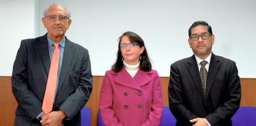 José Romero Tellaeche, María Elena Álvarez-Buylla y Alejandro Díaz, directivo de Conacyt en una imagen del 30 de noviembre, tras la elección ilegal del director del CIDE.