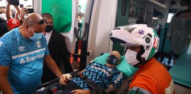 El paraguayo Mathías Villasanti resultó herido cuando el autobús donde se transportaba fue apedreado por hinchas del equipo contario en Brasil