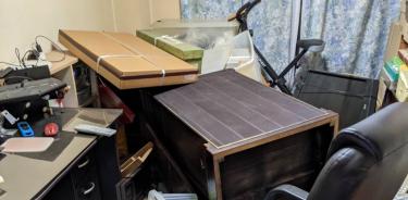 Usuarios de redes sociales en Fukushima compartieron fotos de cómo quedaron los muebles en sus hogares tras el fuerte sismo