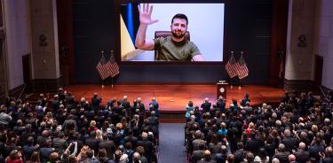 El presidente de Ucrania, Volodímir Zelenski, habla este miércoles ante el Congreso de Estados Unidos por videoconferencia.