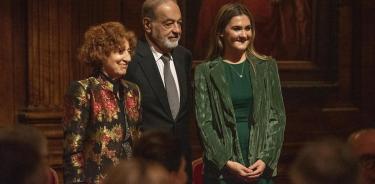 La reina Sofía -izq- y Carlos Slim.