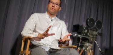 Gregory Middleton es el encargado de fotografiar cuatro de los seis episodios de la serie incluidos los finales.