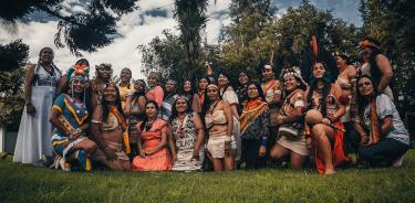 El encuentro en Quito, Ecuador, surgió a partir de la Primera Cumbre de Mujeres Originarias de la Cuenca Amazónica, realizada en octubre de 2021.