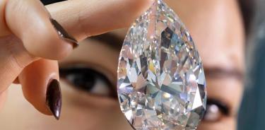 El precio obtenido representa un nuevo récord mundial para un diamante de su tipo.