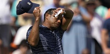 Woods no tuvo un buen inicio en su segundo torneo desde su accidente
