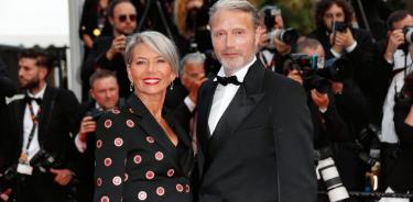 Mads Mikkelsen y su esposa Hanne Jacobsen en Cannes.