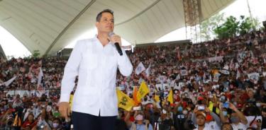 El gobernador de Oaxaca, Alejandro Murat, sostuvo esta semana que tiene “levantada la mano” para ser candidato por el PRI a la Presidencia