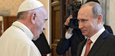 Francisco y Putin durante una audiencia en el Vaticano en 2019