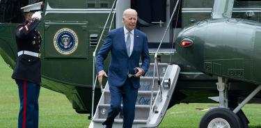 El presidente de EU, Joe Biden, regresa a la Casa Blanca tras un acto en Philadelphia, Pennsylvania, este martes 14 de junio de 2022.