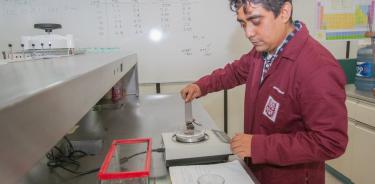 La investigación del egresado de la ESIA Zacatenco establece las condiciones idóneas para el proceso, que permite recuperar las propiedades físico-químicas del suelo.