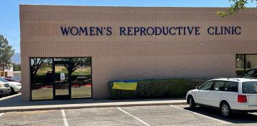 La clínica Women’s Reproductive, que ofrece interrupciones de embarazo en Santa Teresa, Nuevo México, muy cerca de El Paso, Texas, vista el 22 de junio de 2022.