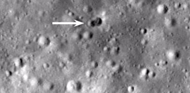 El cuerpo de un cohete impactó la Luna el 4 de marzo de 2022, cerca del cráter Hertzsprung, creando un cráter doble de aproximadamente 28 metros de ancho en su dimensión más larga.