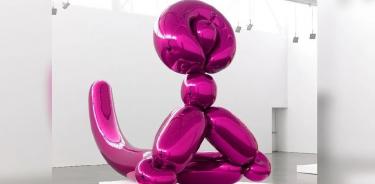 La escultura Balloon Monkey (Magenta), del estadounidense Jeff Koons.