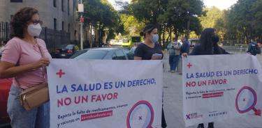 Integrantes del colectivo Cero Desabasto, exigieron alto a la falta de medicamentos en diversas instituciones del sector público que va en detrimento de miles de mexicanos