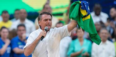 El presidente de Brasil, Jair Bolsonaro, habla durante el lanzamiento oficial de su candidatura a la reelección, este domingo 24 de julio de 2022 en Río de Janeiro.