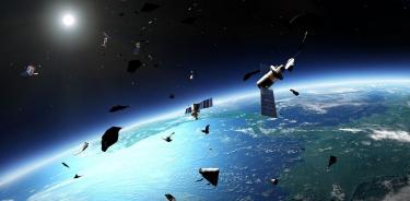 La basura espacial incluye los desechos de cohetes lanzados para diversas misiones.