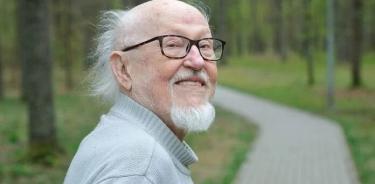 El poeta y traductor letón Knuts Skujenieks, prisionero político en tiempos de la Unión Soviética.
