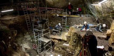 Vista general de unas excavaciones en el Portalón de Cueva Mayor, en el yacimiento de Atapuerca.