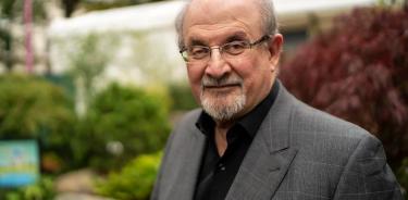 El escritor indobritánico Salman Rushdie.
