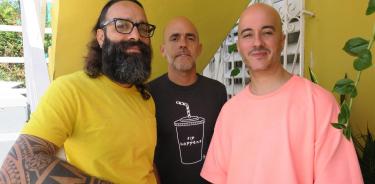 Fotografía de los integrantes de la banda puertorriqueña durante la entrevista en San Juan (Puerto Rico).