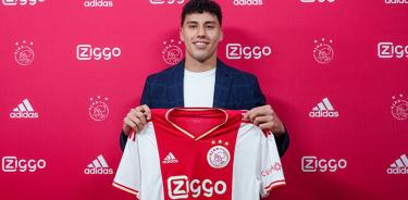 El Ajax hizo oficial la contratación de Jorge Sánchez