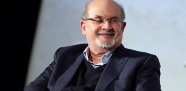 Quería escribir sobre inmigración porque son los personajes que me interesan, dice Salman Rushdie.
