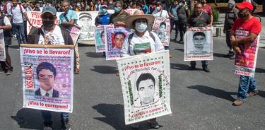 Protesta de madres y padres de los 43 estudiantes desaparecidos de la Escuela Normal Rural “Raúl Isidro Burgos” de Ayotzinapa