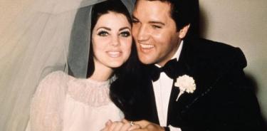 Elvis Presley y Priscilla el día de su boda